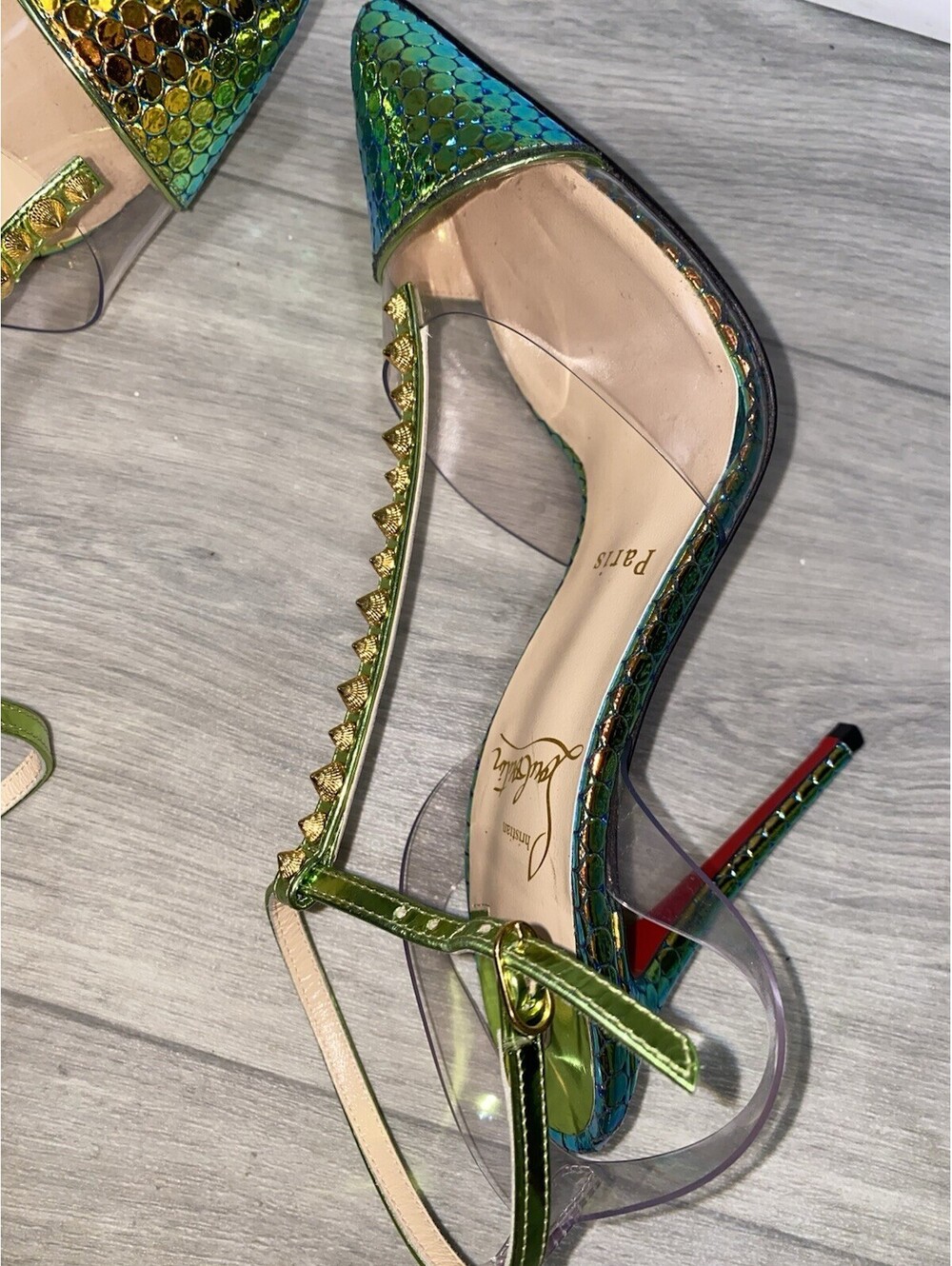 Christian Louboutin Nosy Spikes Holographic Animal Print heels T -Strap EU35.5 - Picture 9 of 9